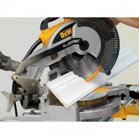 Пила торцовочная DeWalt  DW 713 - Фото 5